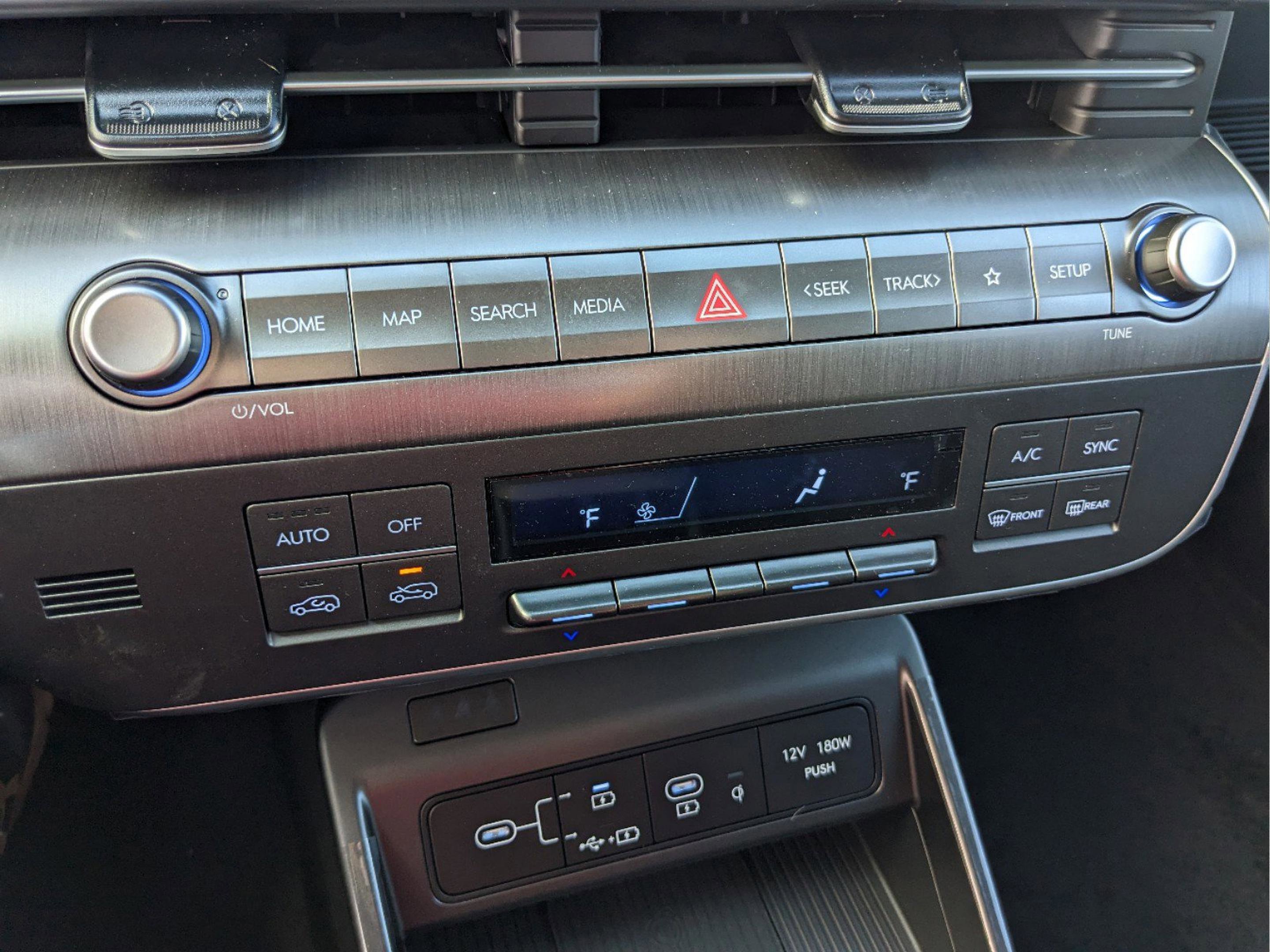 Used 2025 Hyundai Kona SEL image 27