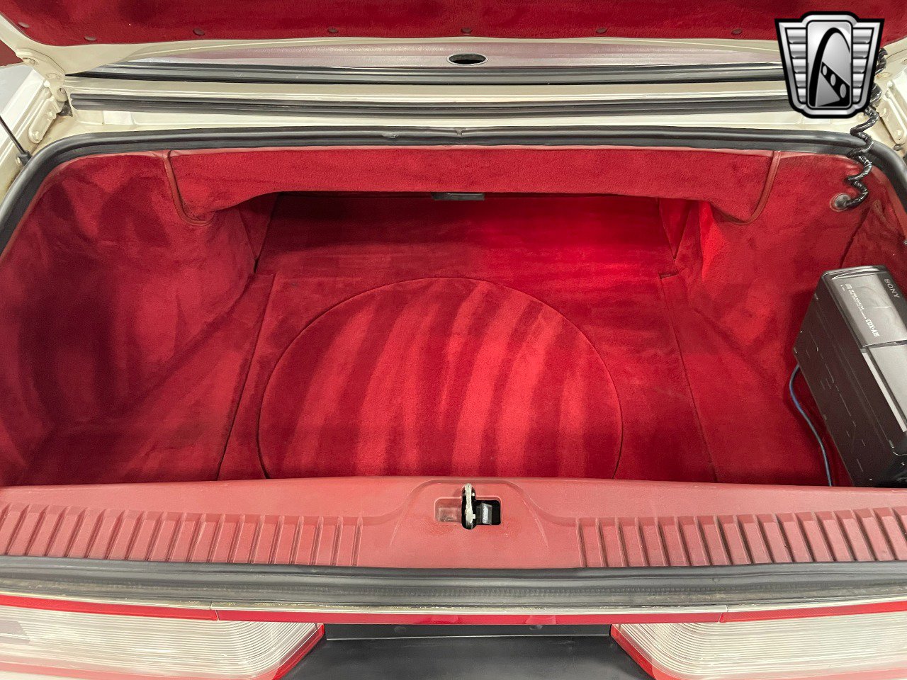 Used 1989 Cadillac Allante image 9