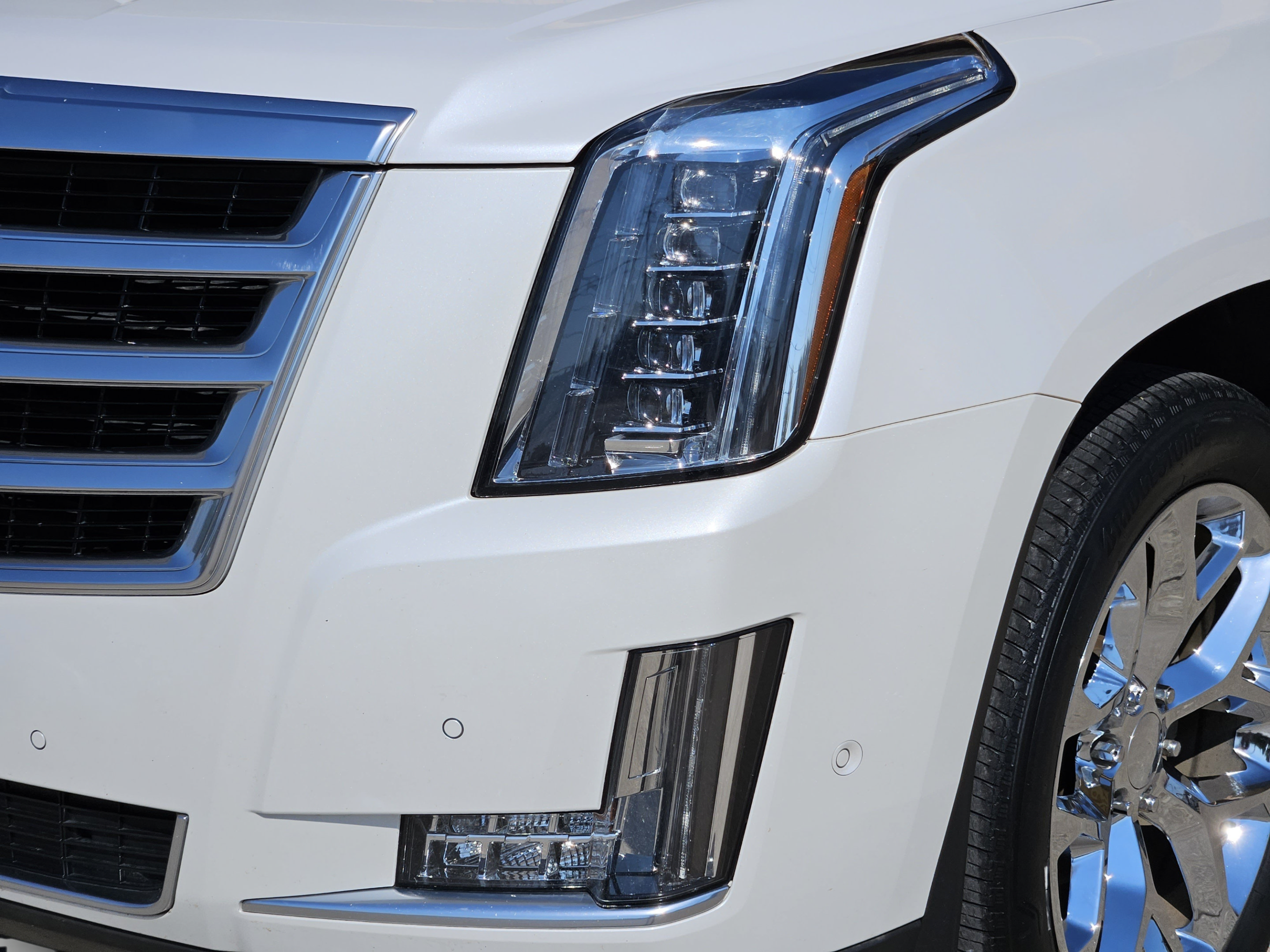 Used 2017 Cadillac Escalade Luxury RWD image 11