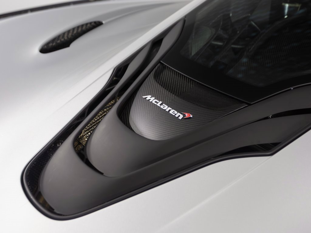 Used 2014 McLaren P1 image 76