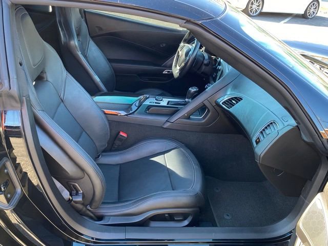 Used 2016 Chevrolet Corvette Stingray Coupe w/ Carbon Flash Badge Package RWD image 18