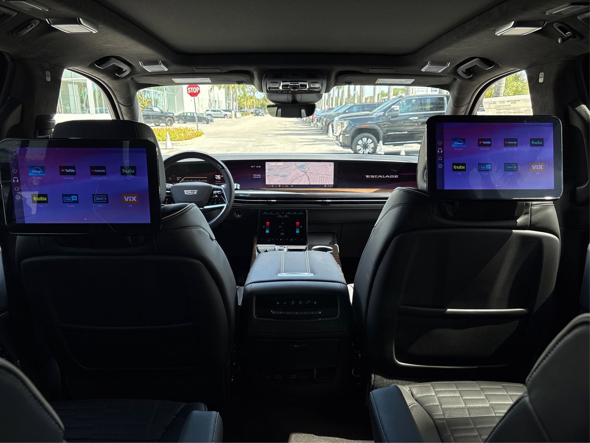 New 2026 Cadillac Escalade ESV Platinum Sport w/ LPO, ONYX Package image 22