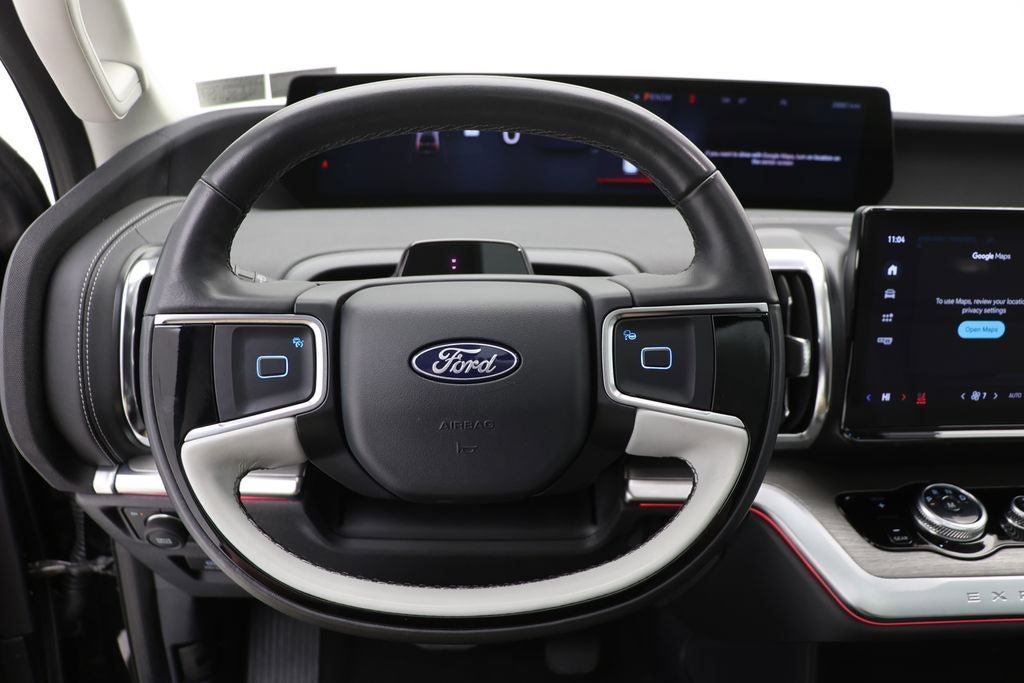 Used 2025 Ford Expedition Platinum image 18