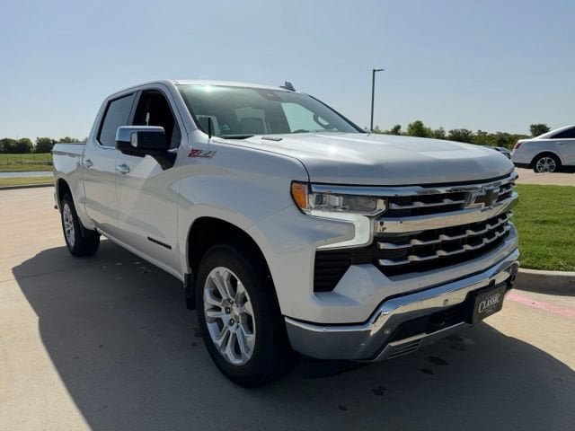 Used 2022 Chevrolet Silverado 1500 LTZ w/ LTZ Convenience Package II AWD/4WD image 1