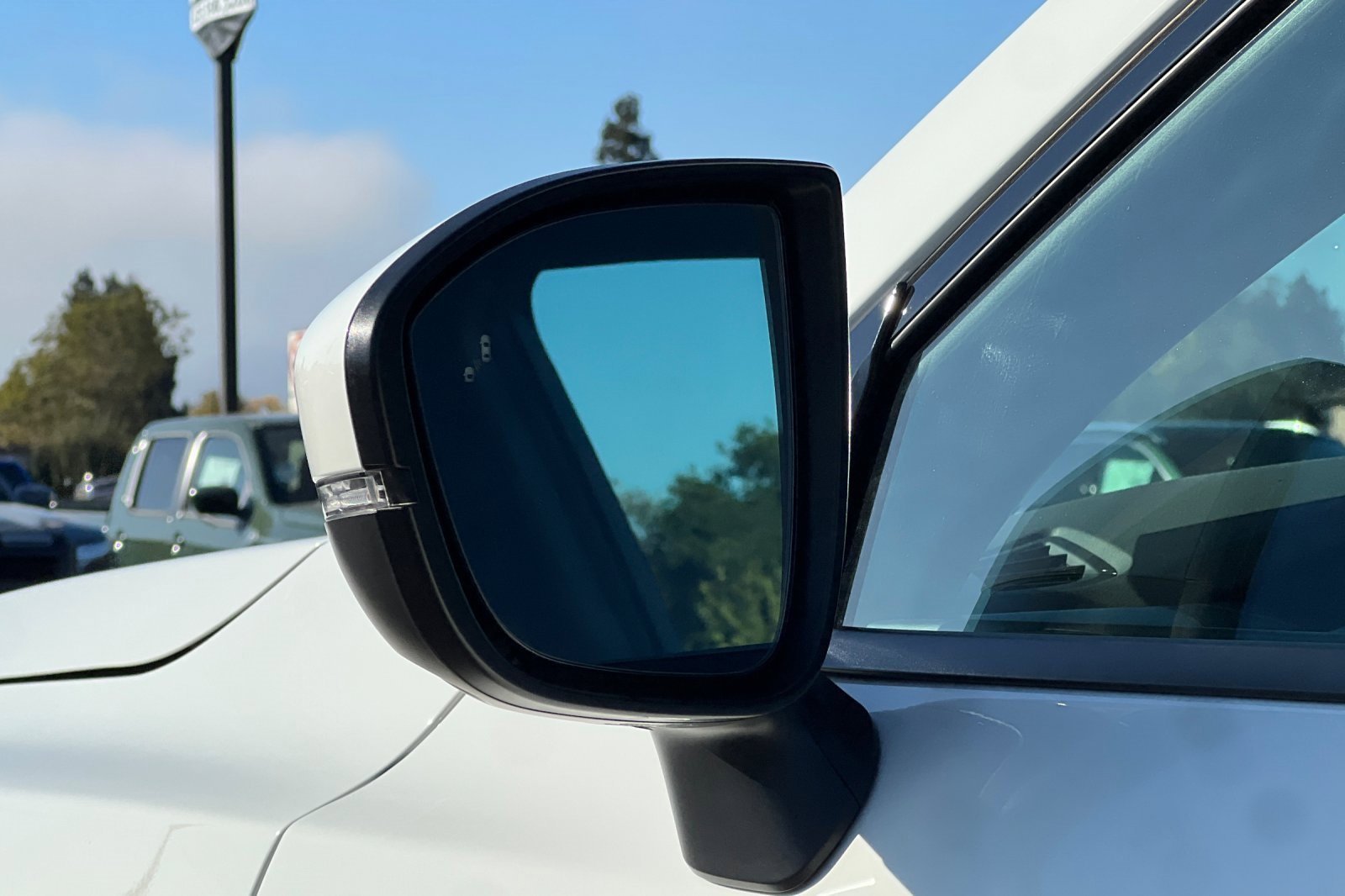 Certified 2025 Nissan Pathfinder Rock Creek image 56