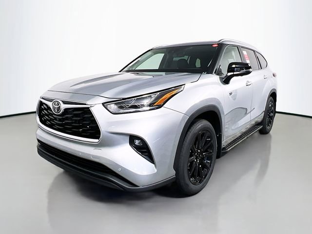 New 2025 Toyota Highlander Limited image 7