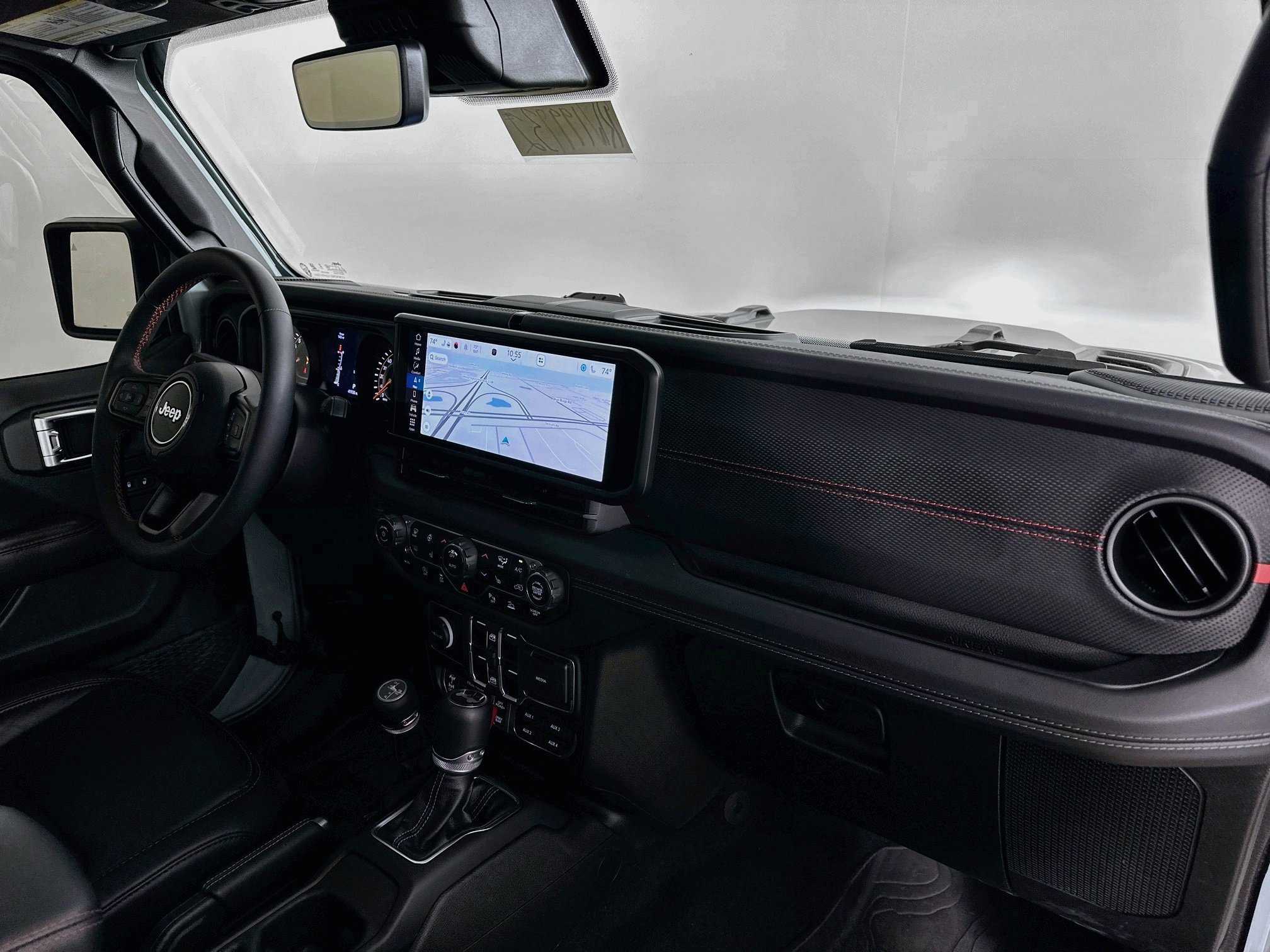 Certified 2024 Jeep Wrangler Unlimited Rubicon AWD/4WD image 33
