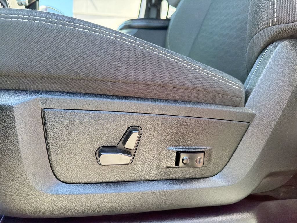 Certified 2026 RAM 2500 Big Horn AWD/4WD image 14