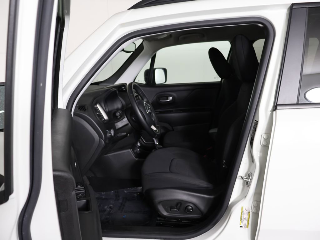 Used 2022 Jeep Renegade Latitude w/ Convenience Group AWD/4WD image 27