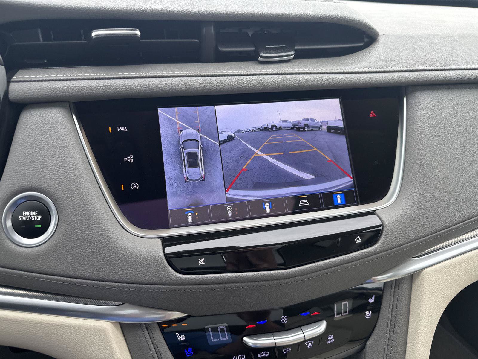 Used 2023 Cadillac XT5 Premium Luxury w/ Technology Package AWD/4WD image 24