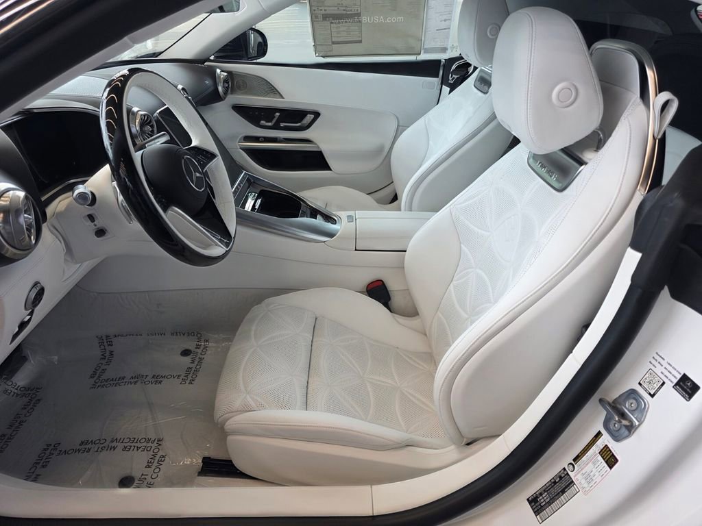New 2026 Mercedes-Benz Maybach SL 680 image 6
