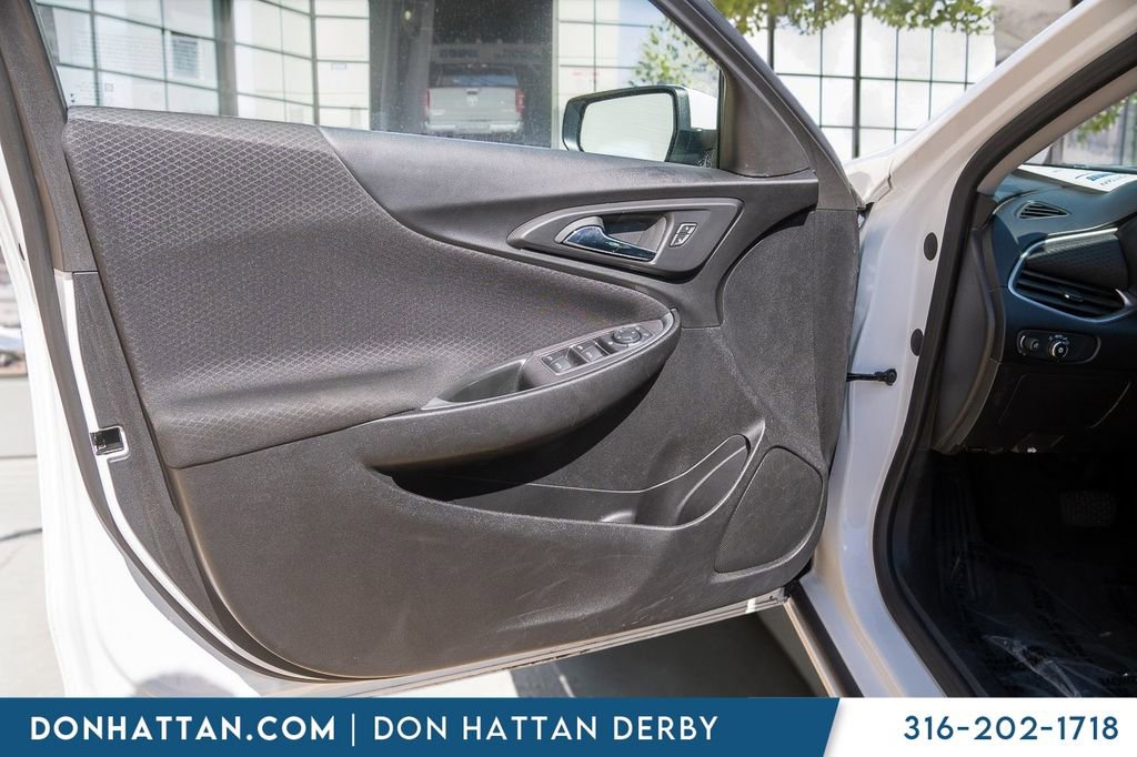 Used 2024 Chevrolet Malibu LT FWD image 12