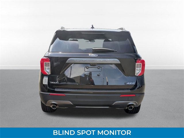 Certified 2022 Ford Explorer XLT w/ Equipment Group 202A image 5