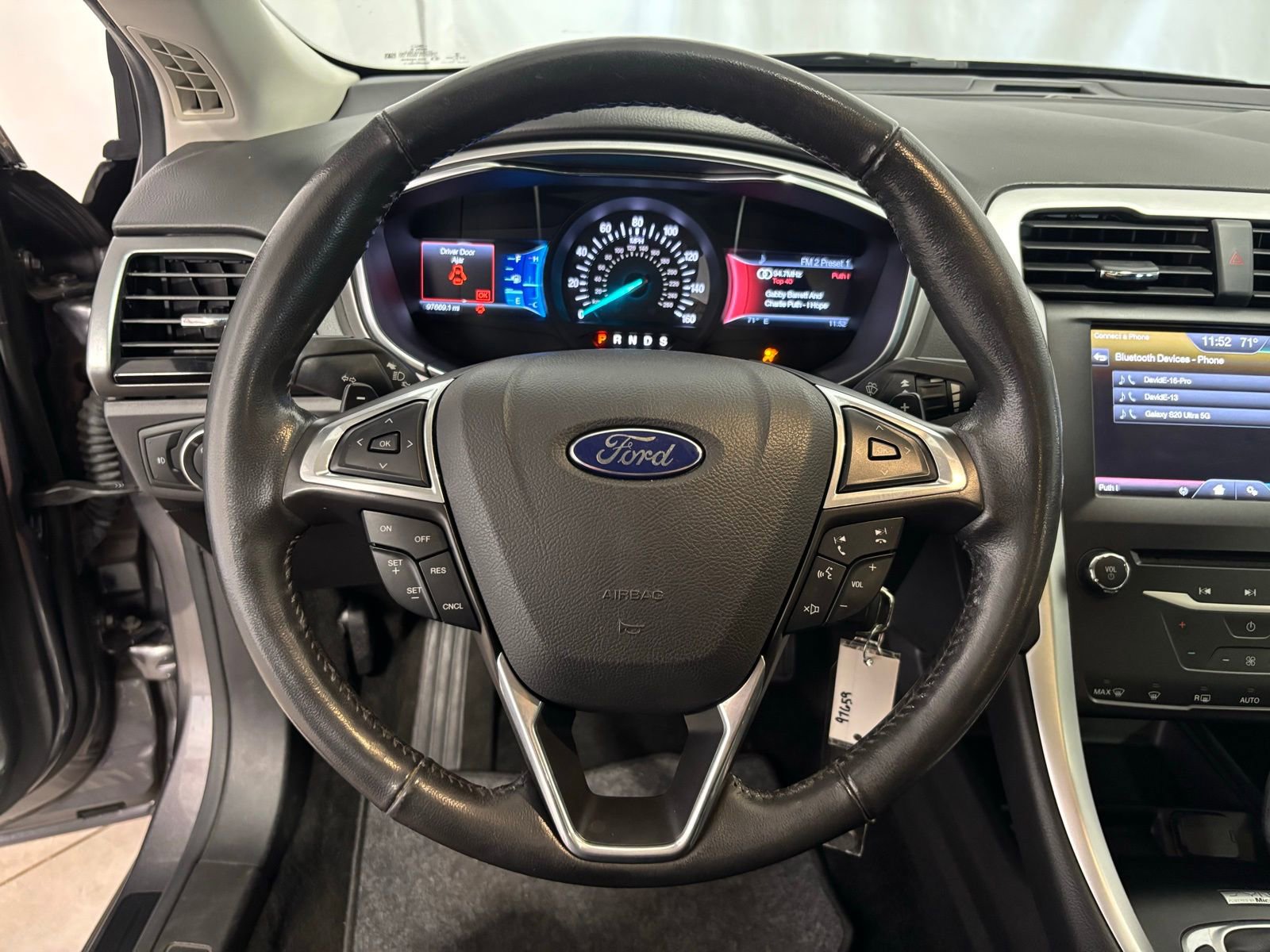 Used 2013 Ford Fusion SE image 20