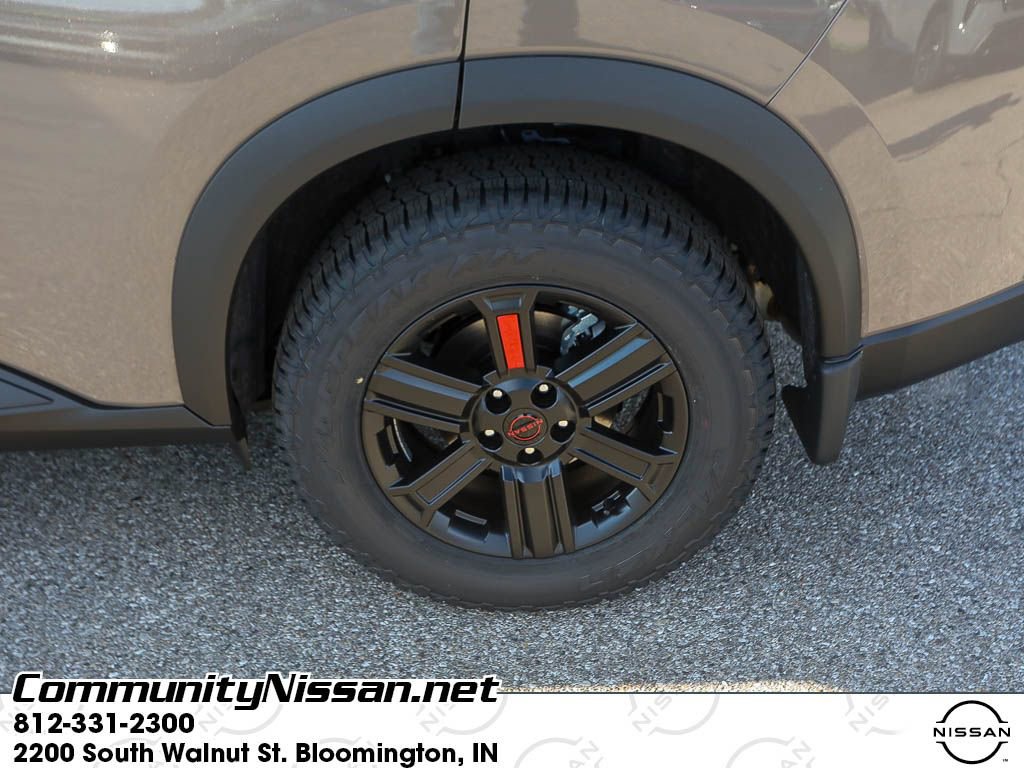 New 2026 Nissan Rogue SV image 4