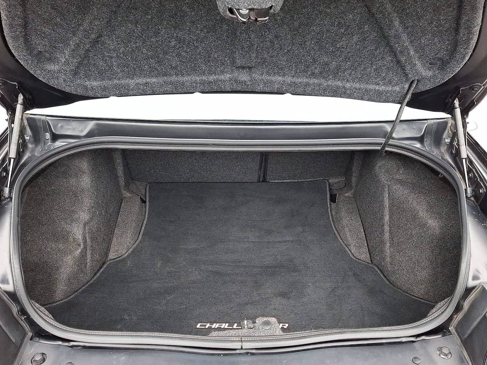 Used 2020 Dodge Challenger SXT RWD image 32