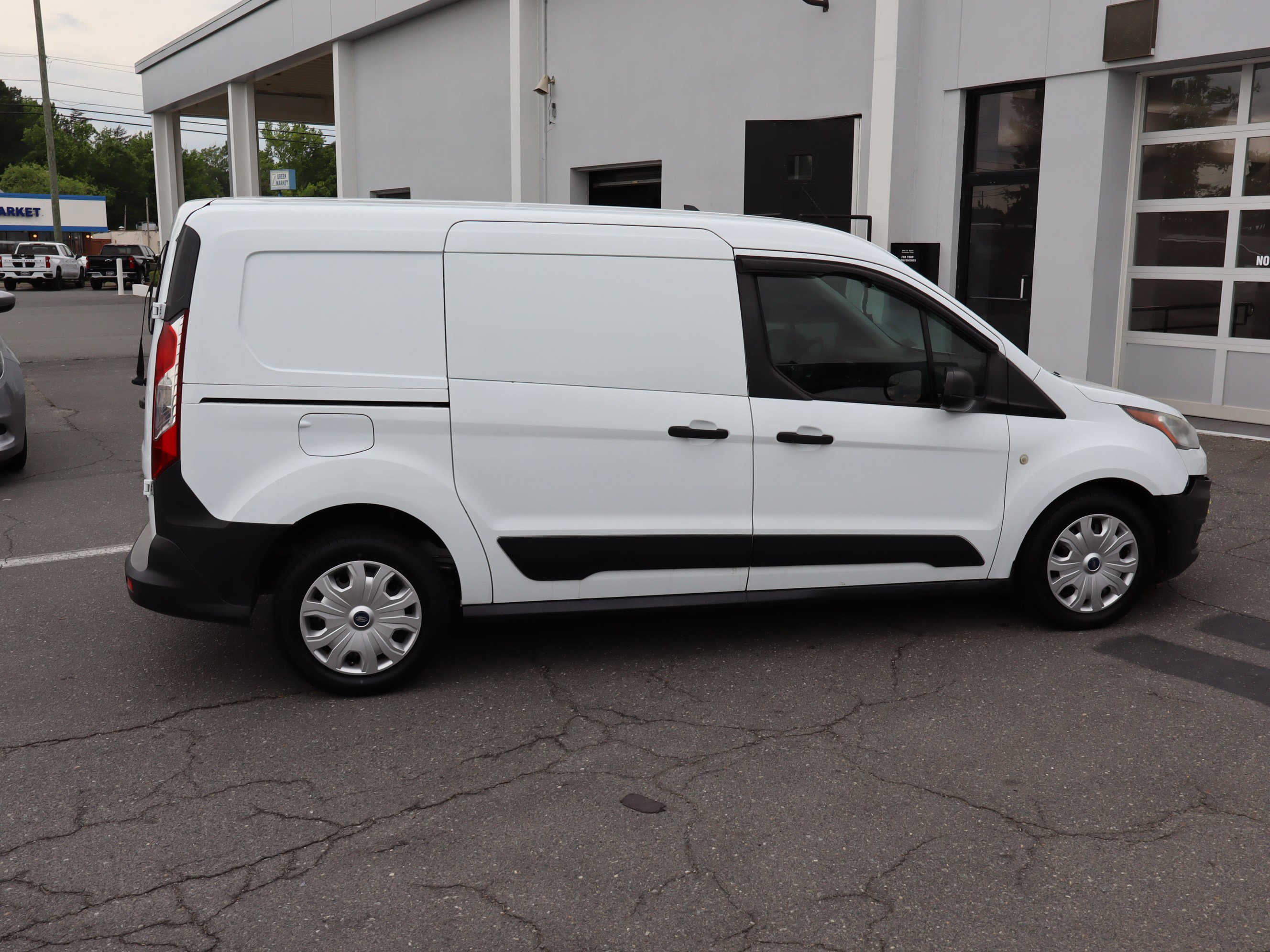Used 2019 Ford Transit Connect XL FWD image 12