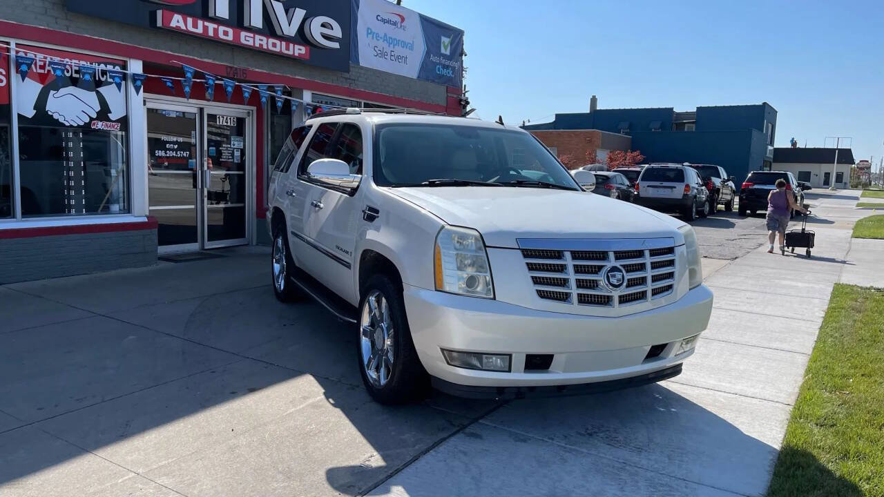 Used 2007 Cadillac Escalade AWD w/ Information Package image 2