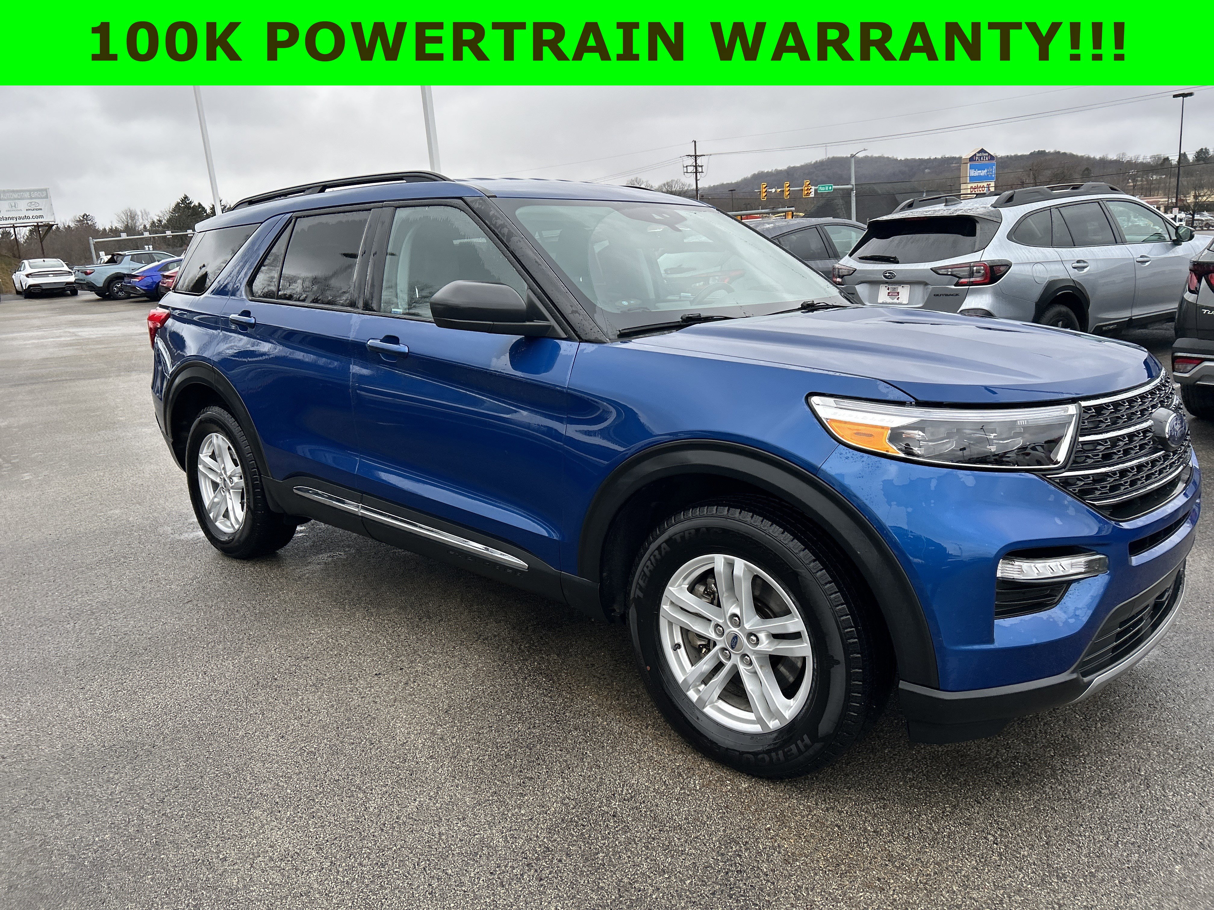 Used 2022 Ford Explorer XLT w/ Equipment Group 202A image 2