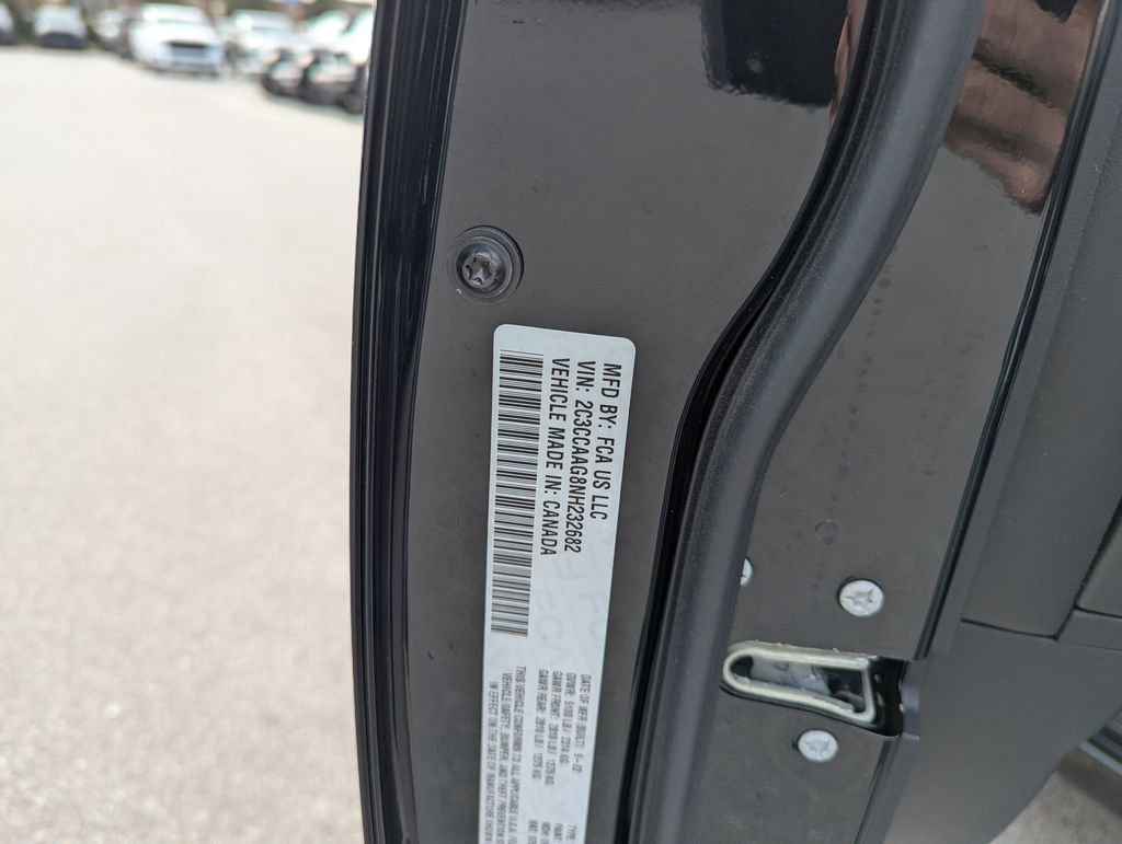 Used 2022 Chrysler 300 Touring image 37