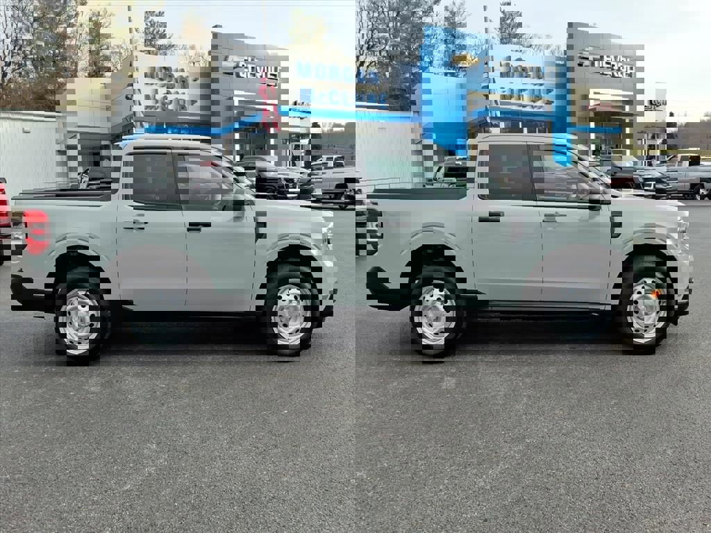 Used 2024 Ford Maverick XL image 9