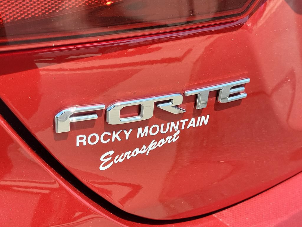 Used 2020 Kia Forte GT FWD image 17