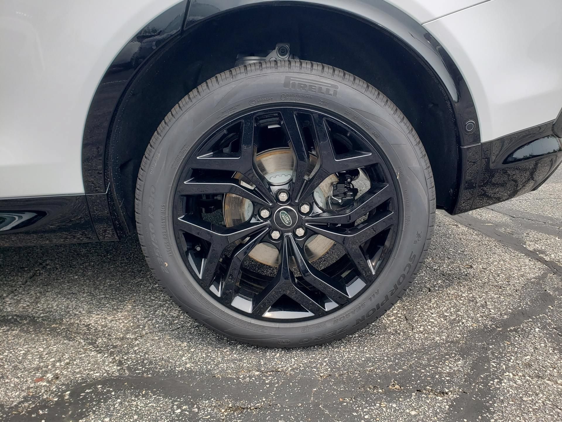 New 2026 Land Rover Discovery Sport Landmark AWD/4WD image 27