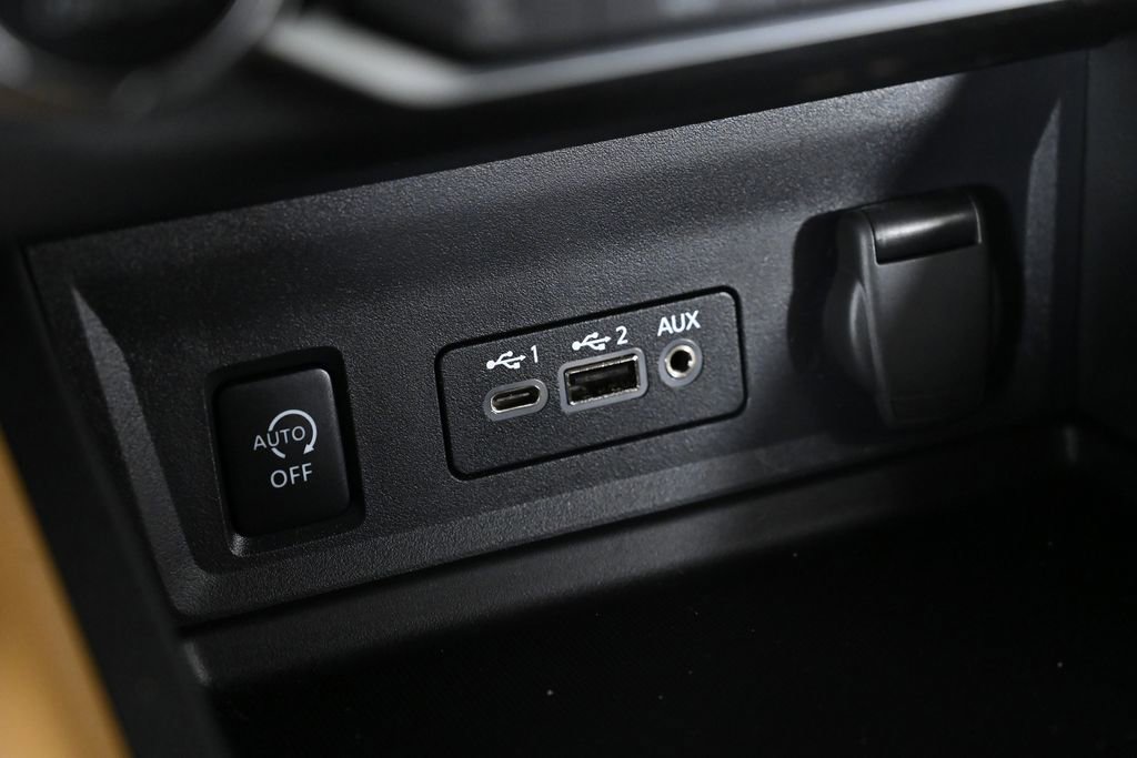 Certified 2024 Nissan Sentra SV w/ SV Premium Package image 21