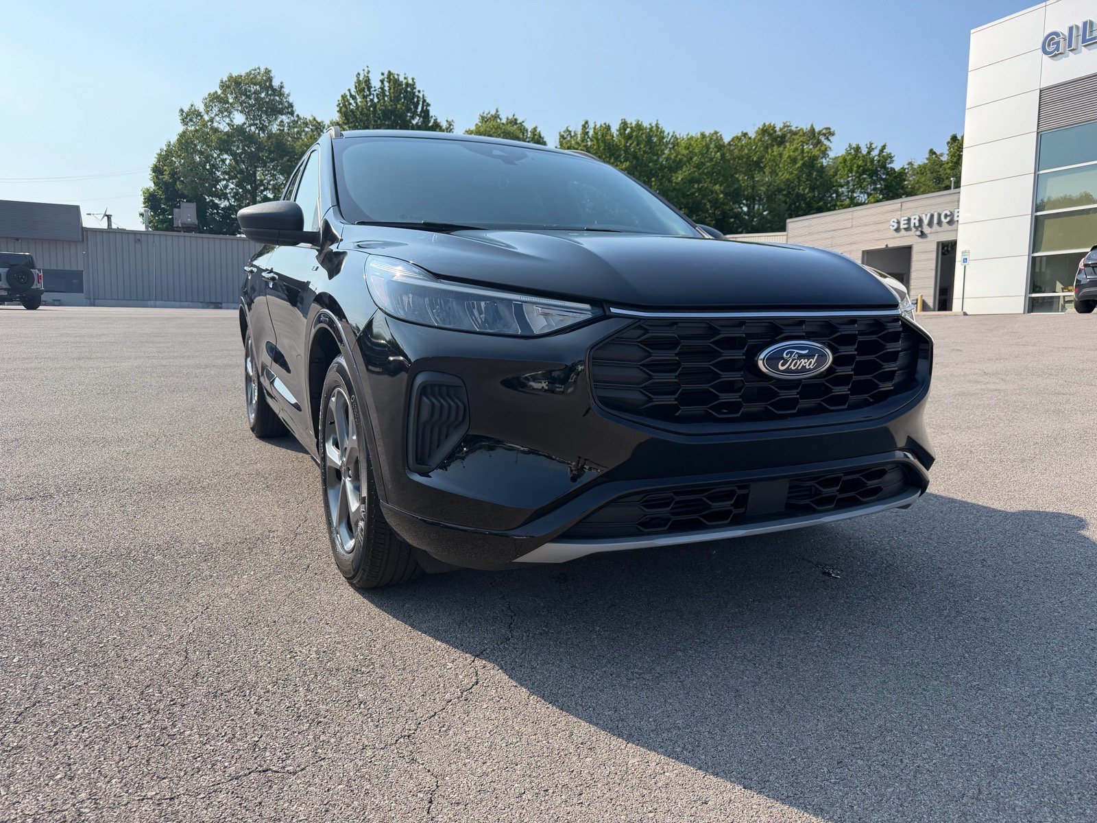 Used 2024 Ford Escape ST-Line w/ Tech Pack #1 FWD image 4