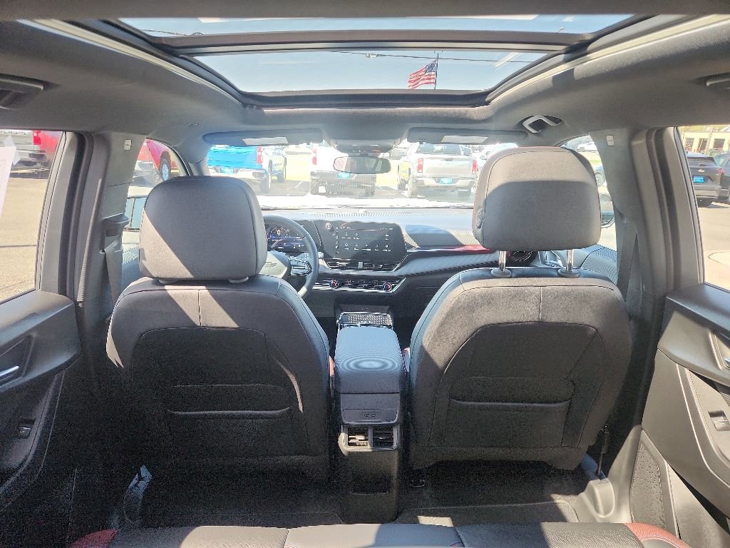 Certified 2025 Chevrolet Equinox RS AWD/4WD image 14