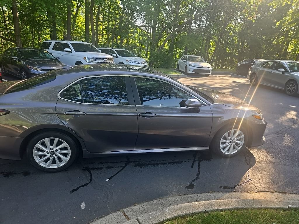 Used 2024 Toyota Camry LE w/ Convenience Package FWD image 11