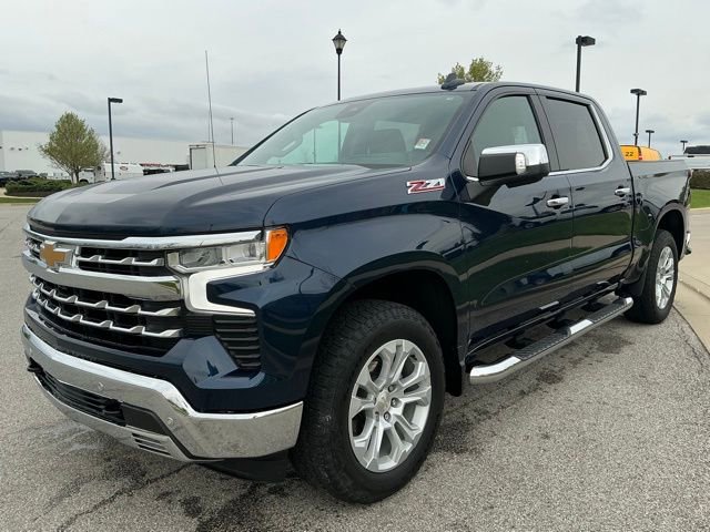 Used 2022 Chevrolet Silverado 1500 LTZ image 3