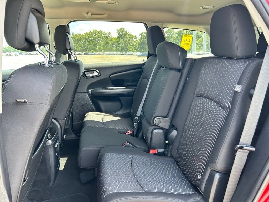 Used 2015 Dodge Journey SXT w/ Flexible Seating Group FWD image 14