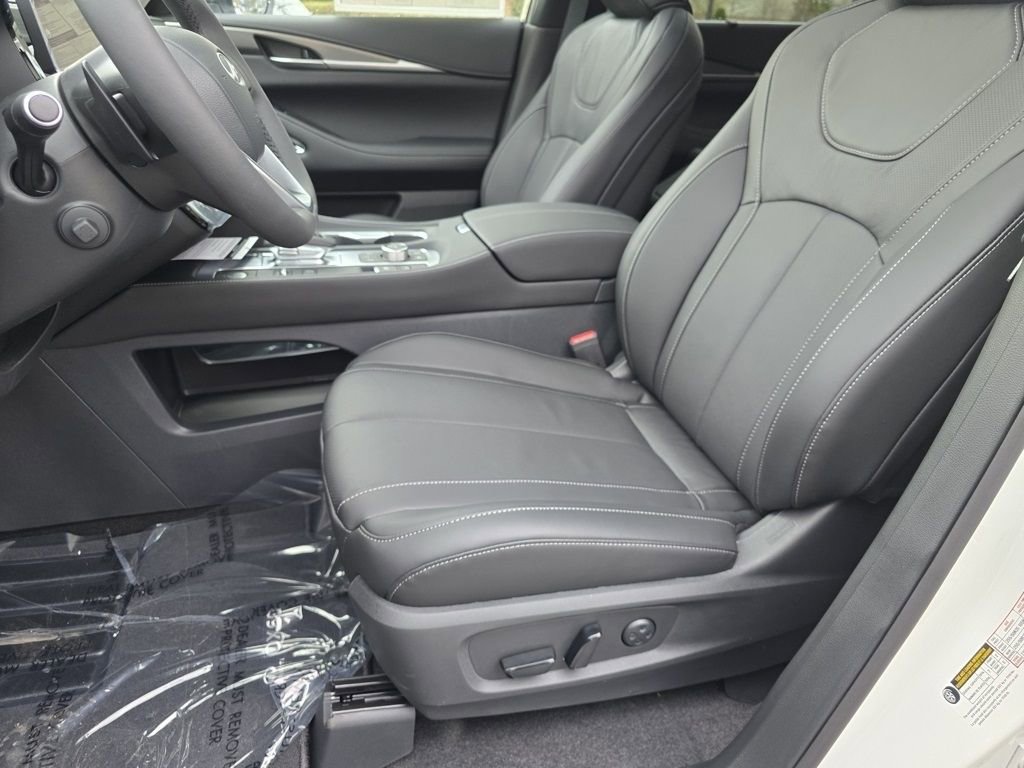 Certified 2025 INFINITI QX60 Luxe w/ Cargo Package image 24