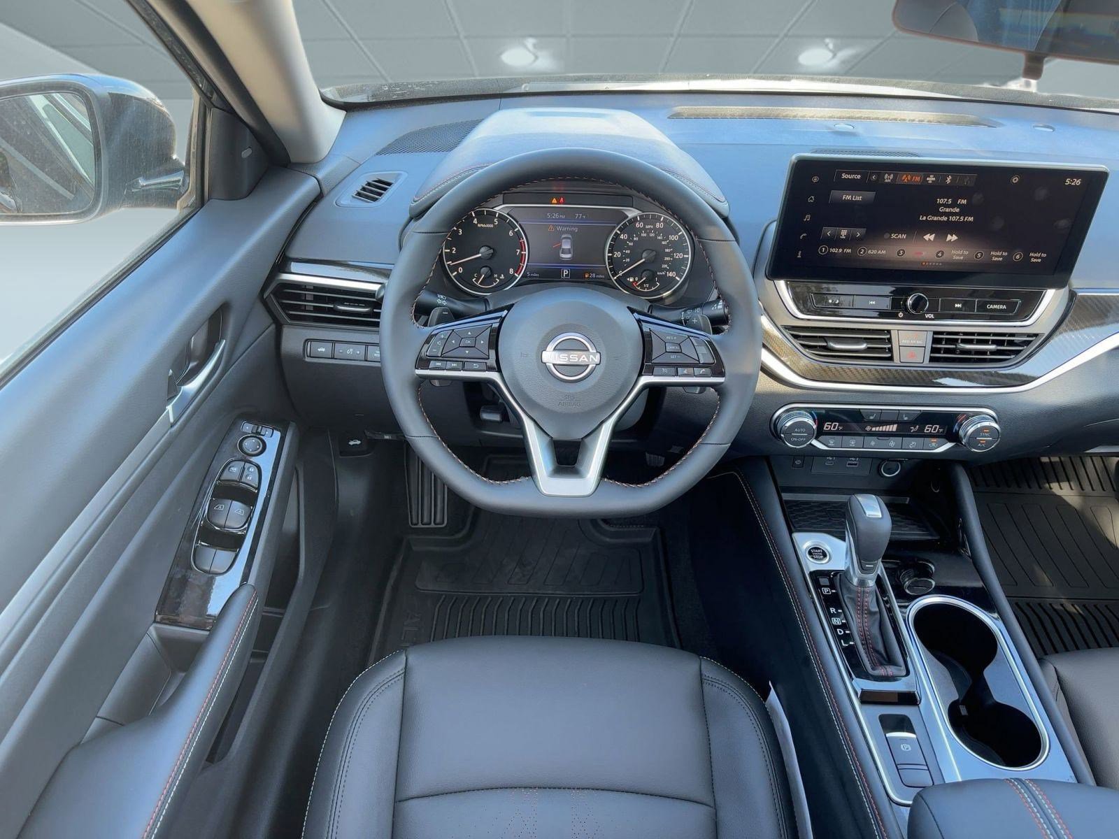 New 2025 Nissan Altima 2.5 SR w/ SR Premium Package AWD/4WD image 27