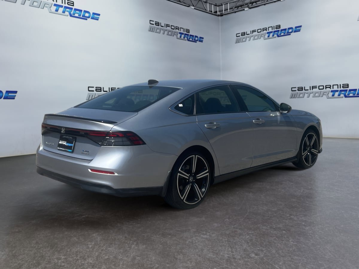 Used 2023 Honda Accord Sport image 5