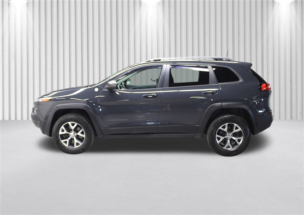 Certified 2017 Jeep Cherokee Trailhawk w/ Comfort/Convenience Group AWD/4WD image 7