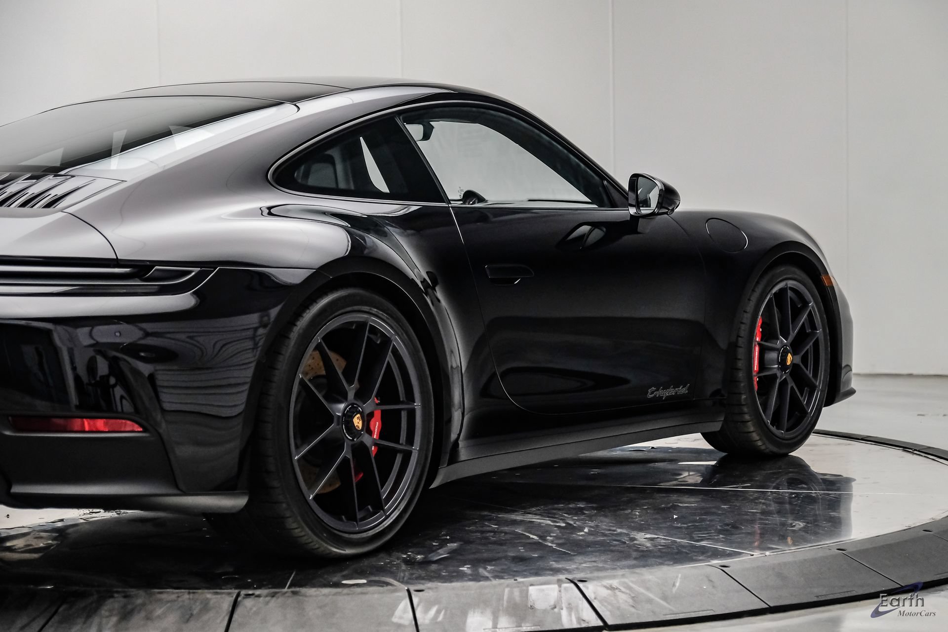 Used 2026 Porsche 911 Carrera 4 GTS AWD/4WD image 18
