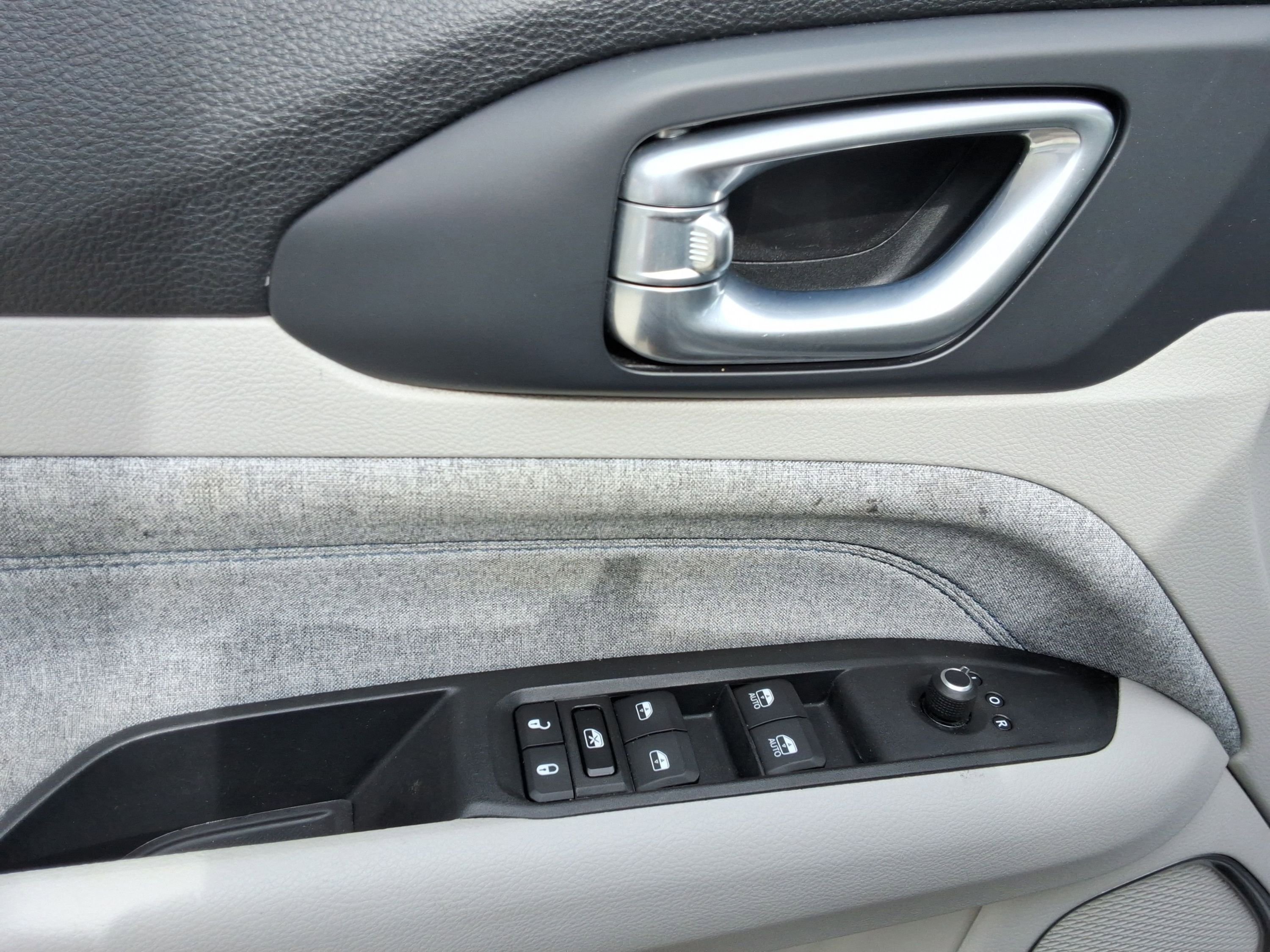 Used 2022 Jeep Compass Latitude FWD image 21