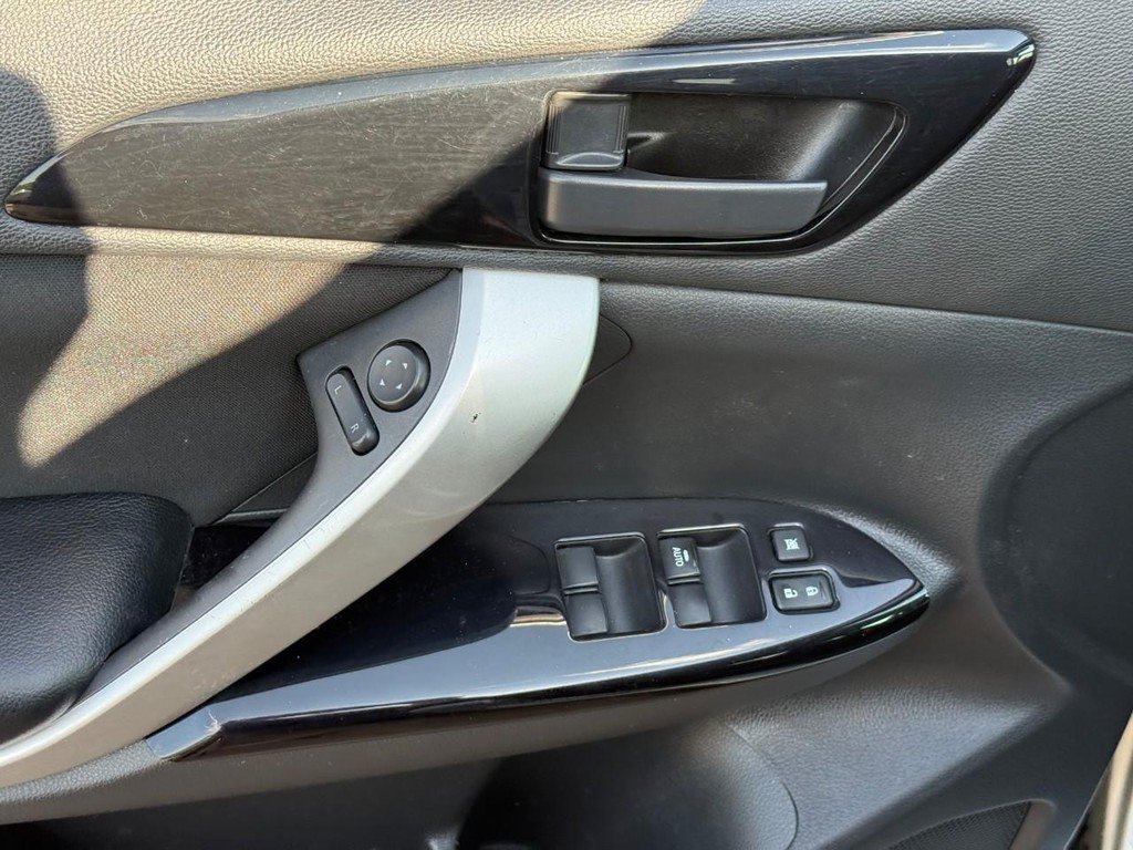 Used 2022 Mitsubishi Eclipse Cross LE AWD/4WD image 18