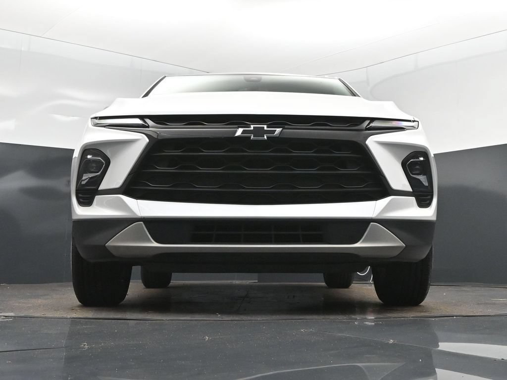 Used 2023 Chevrolet Blazer LT w/ Midnight/Sport Edition FWD image 45