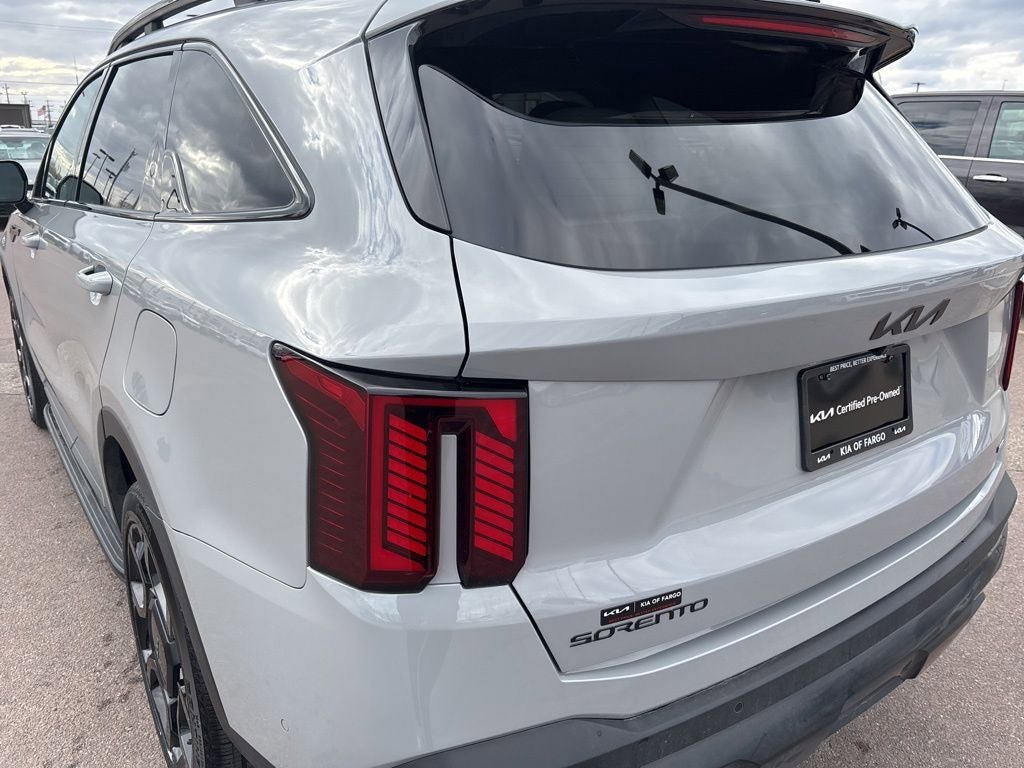 Used 2025 Kia Sorento SX AWD/4WD image 7