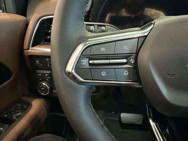 New 2026 Chevrolet Suburban High Country AWD/4WD image 34