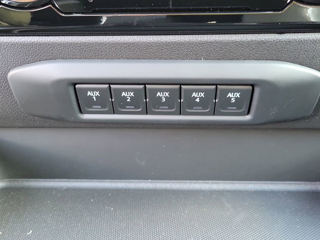 New 2025 GMC Sierra 3500 SLT w/ SLT Premium Package image 36