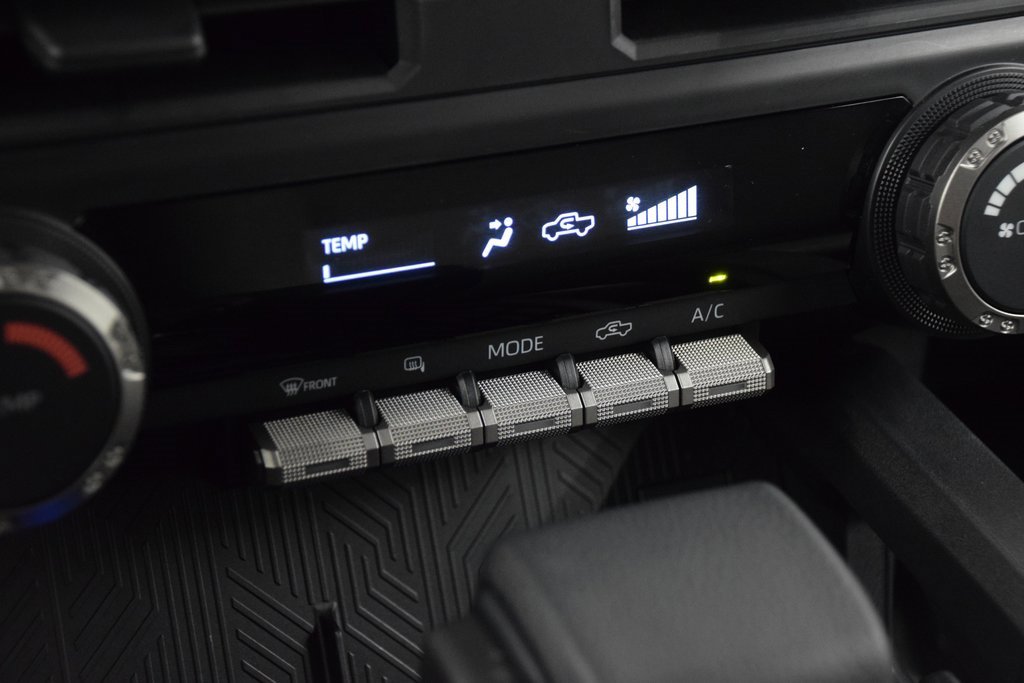 Used 2025 Toyota Tacoma SR5 image 26