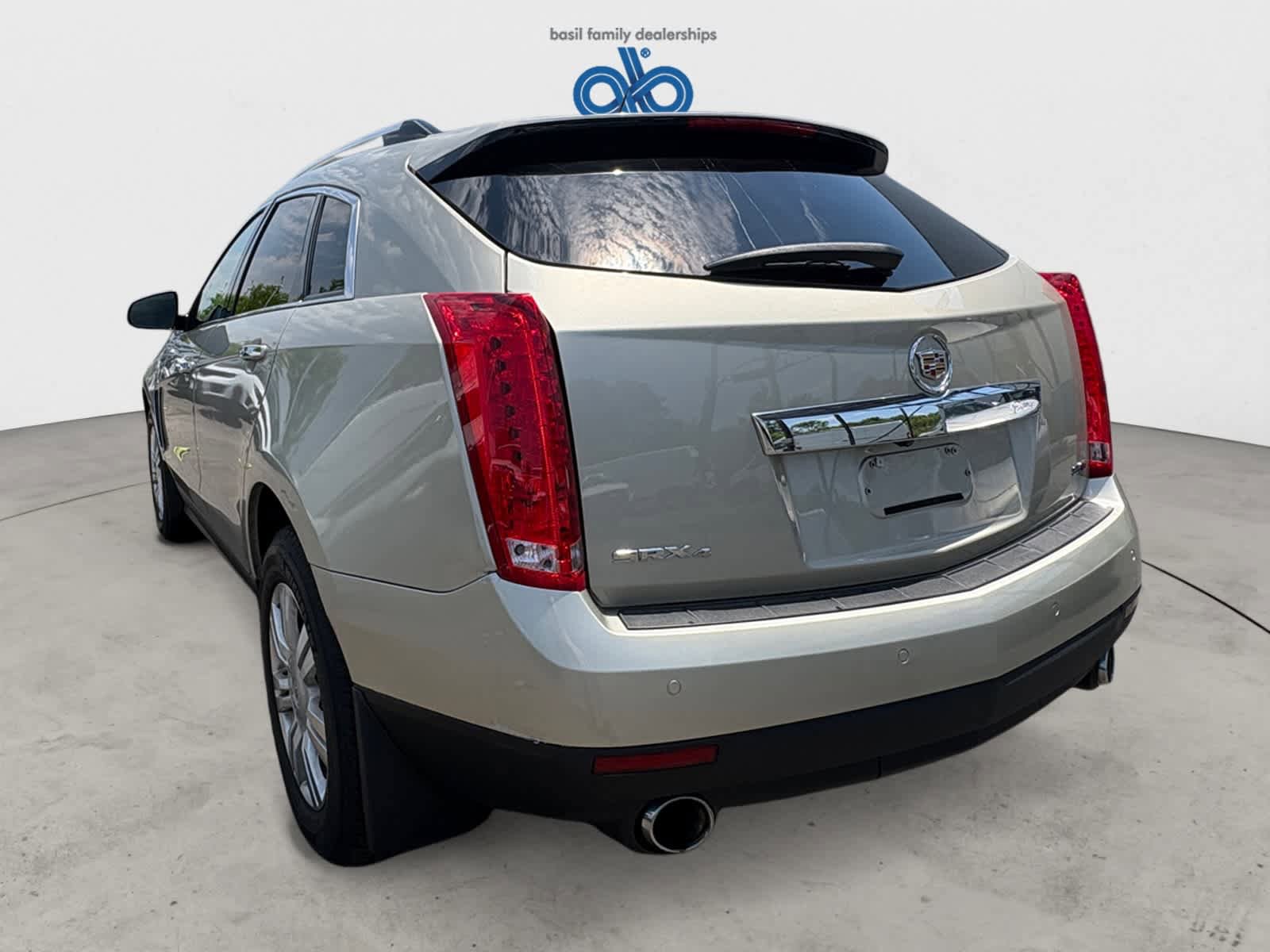 Used 2015 Cadillac SRX Luxury w/ Driver Awareness Package AWD/4WD image 5