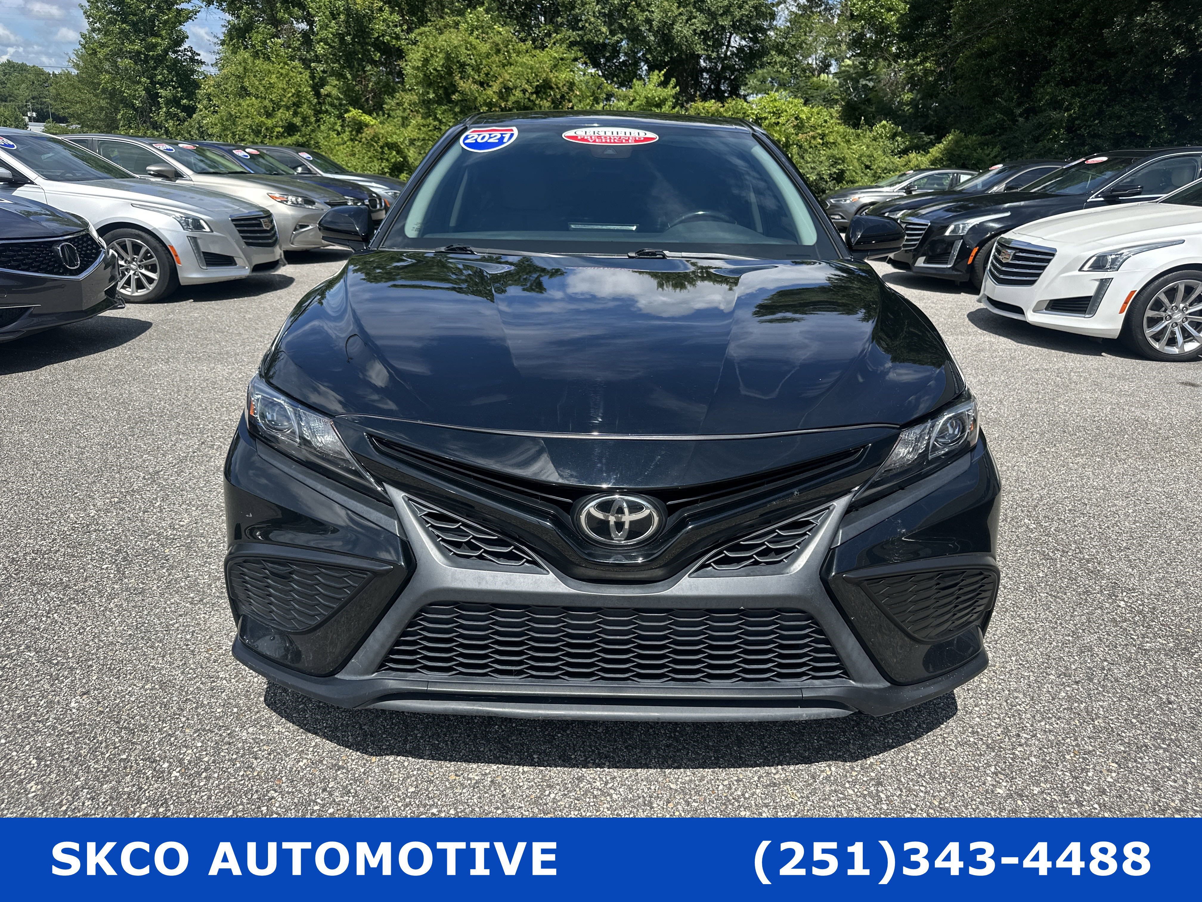 Used 2021 Toyota Camry SE FWD image 8
