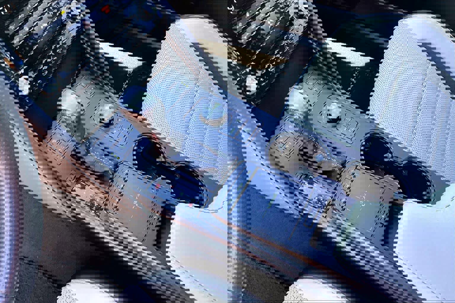 Used 2023 Lexus IS 350 F Sport w/ Navigation Package image 17