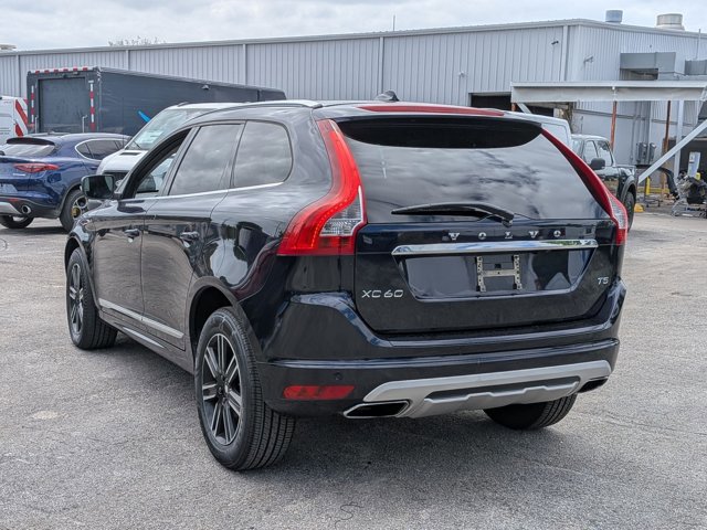 Used 2017 Volvo XC60 T5 Dynamic w/ Preferred Option Package image 7