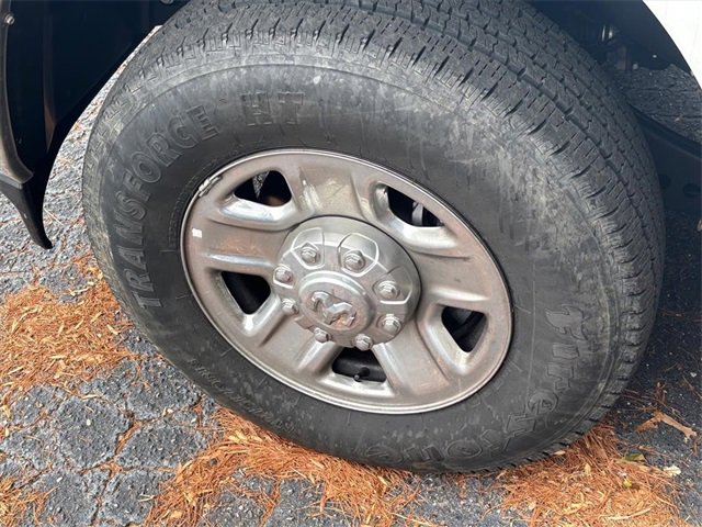 Used 2023 RAM 3500 Tradesman w/ Chrome Appearance Group image 9